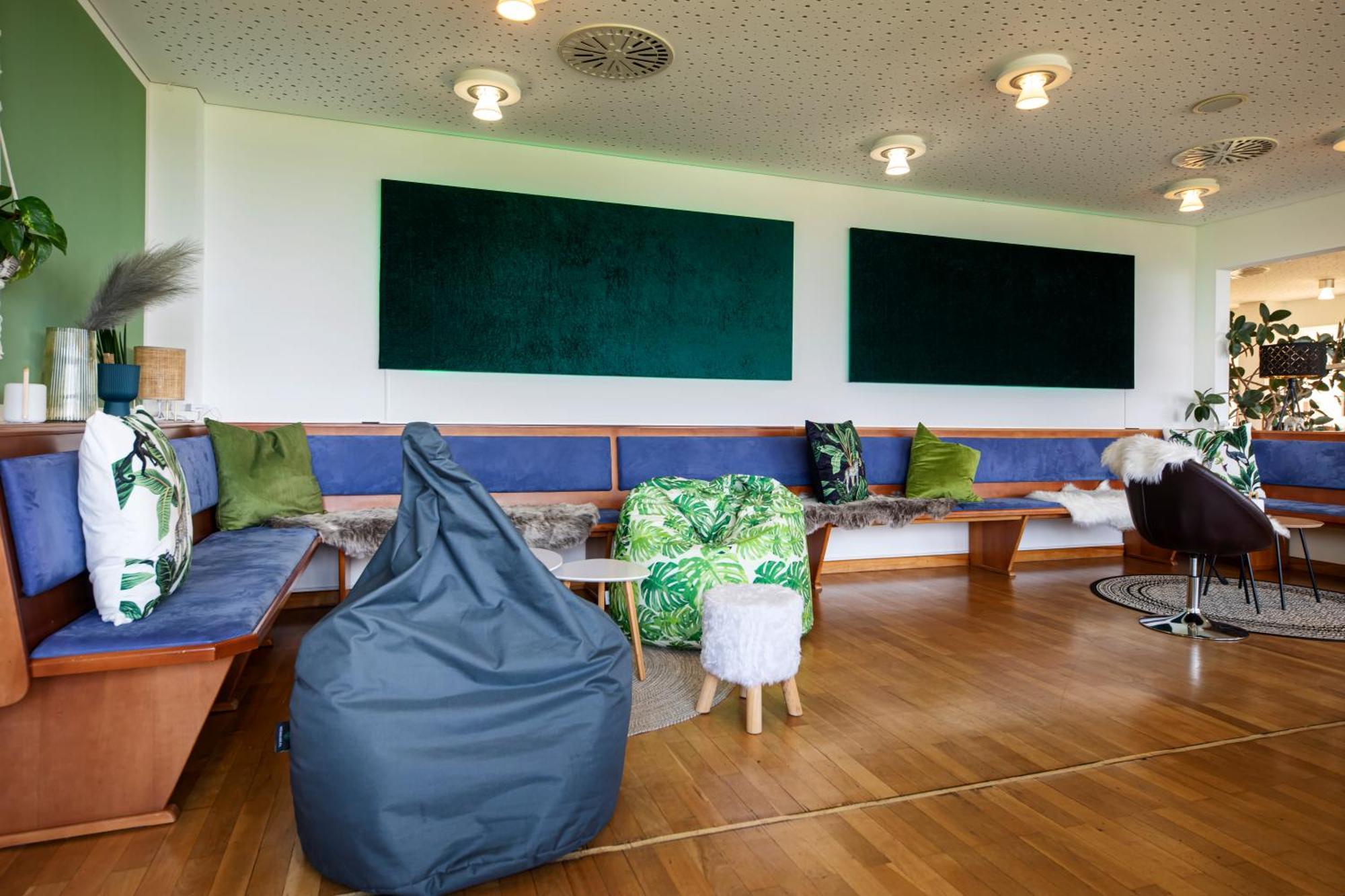 Hotel Roomingtons Karoli
