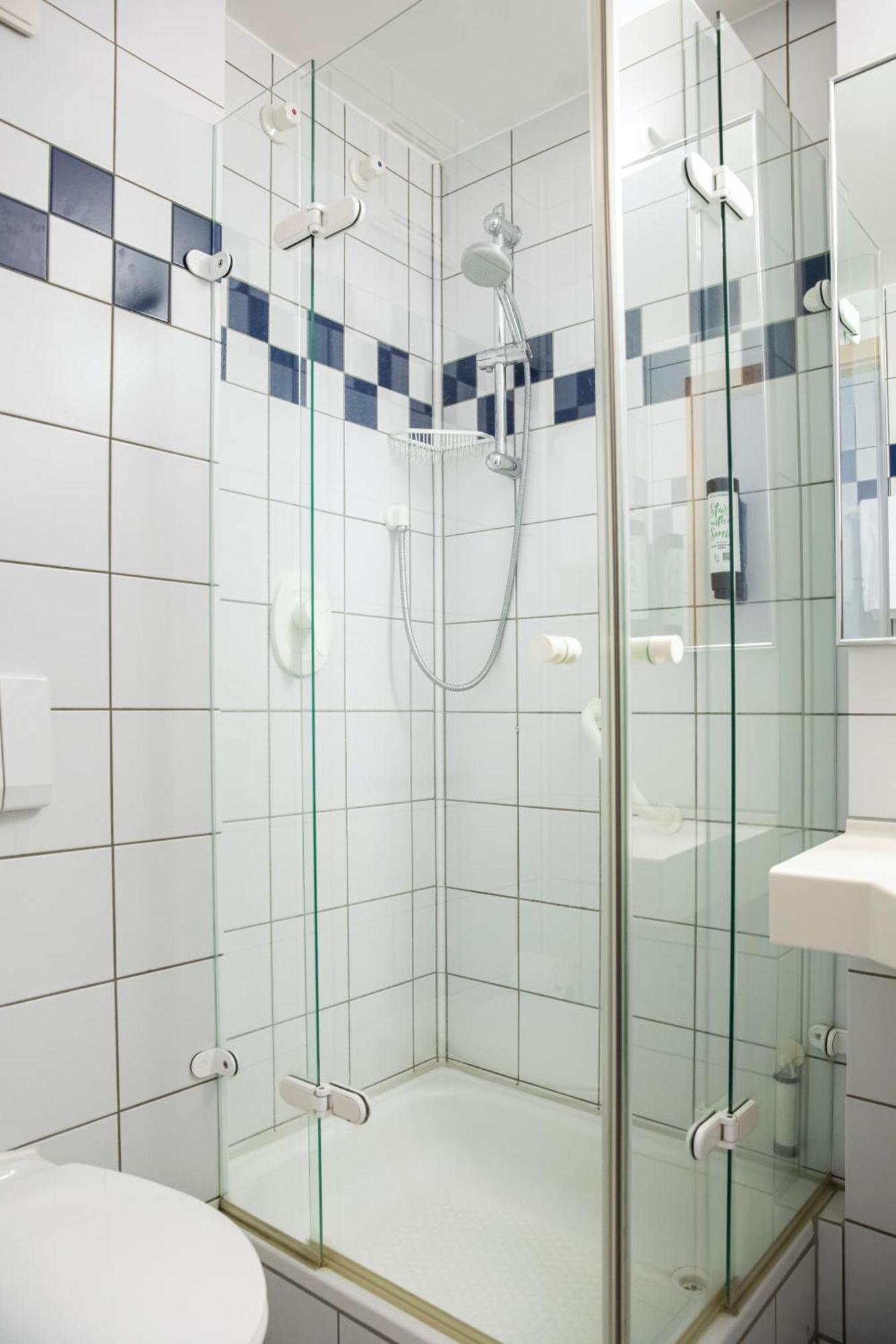 Roomingtons Karoli
