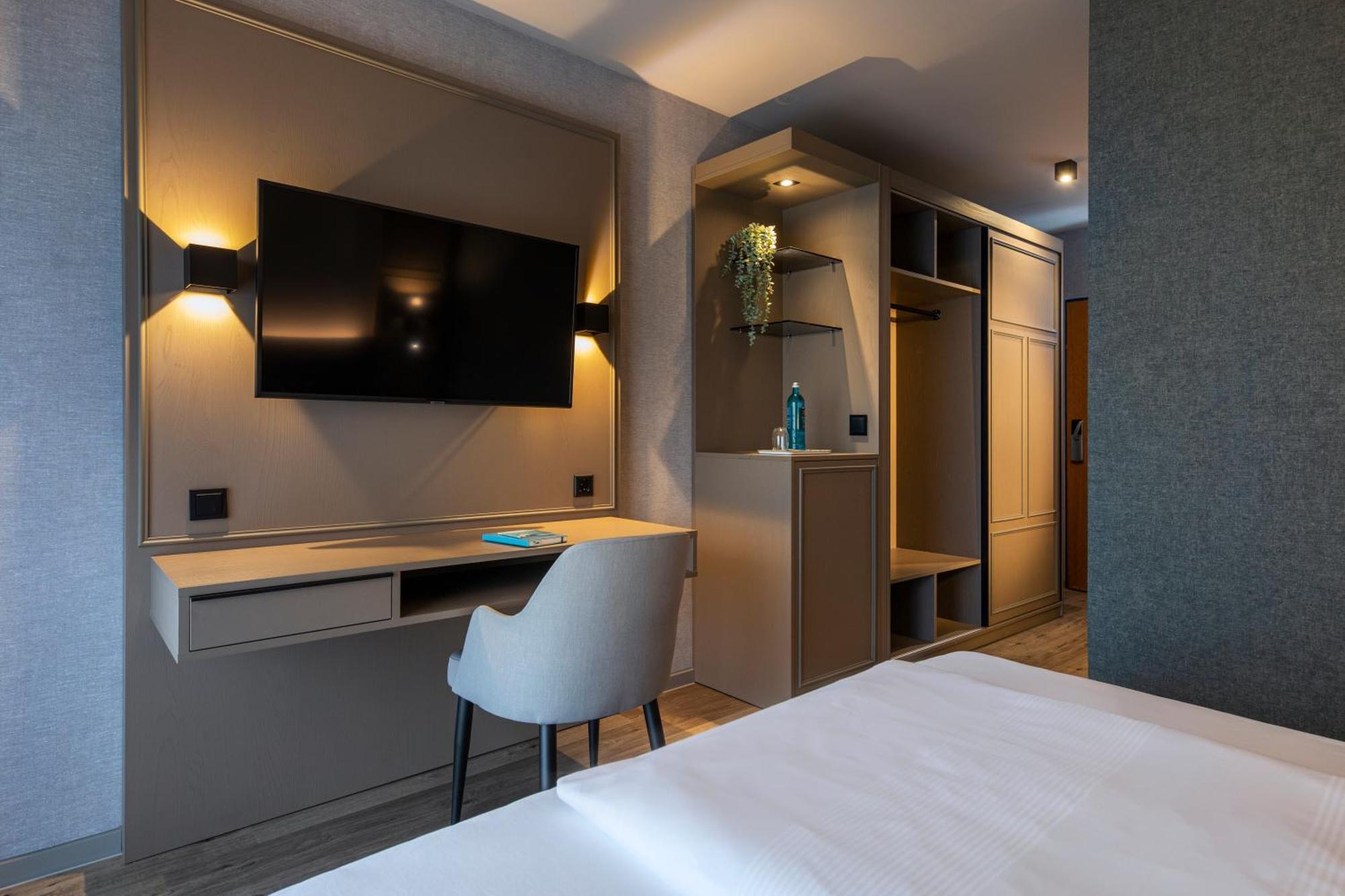 Hotel Michel Karoli 3*