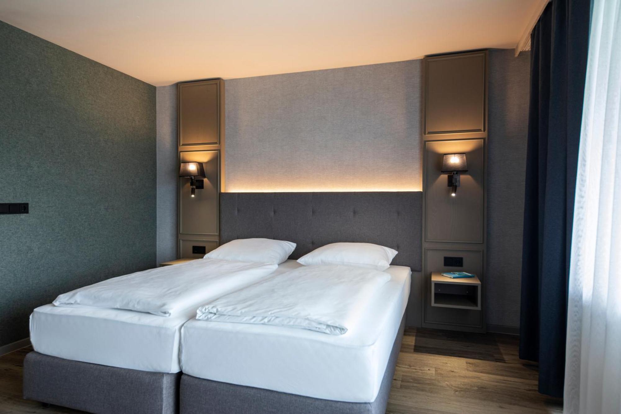 Hotel Roomingtons Karoli 3*